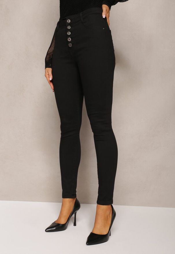 Renee - Czarne Spodnie Skinny Winvienne. Stan: podwyższony. Kolor: czarny. Długość: długie. Wzór: ażurowy