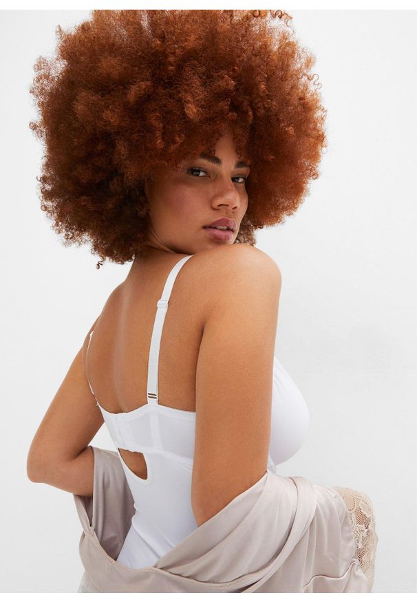 bonprix - Body o średnim stopniu modelowania sylwetki. Kolor: biały. Materiał: materiał, bawełna