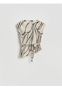 Reserved - Asymetryczny top - beżowy. Kolor: beżowy. Materiał: tkanina. Styl: klasyczny