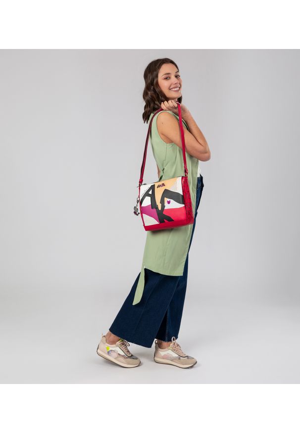 Czerwona Stylowa Torebka Damska Anekke Hollywood. Kolor: czerwony. Wzór: aplikacja. Materiał: zdobione. Styl: elegancki