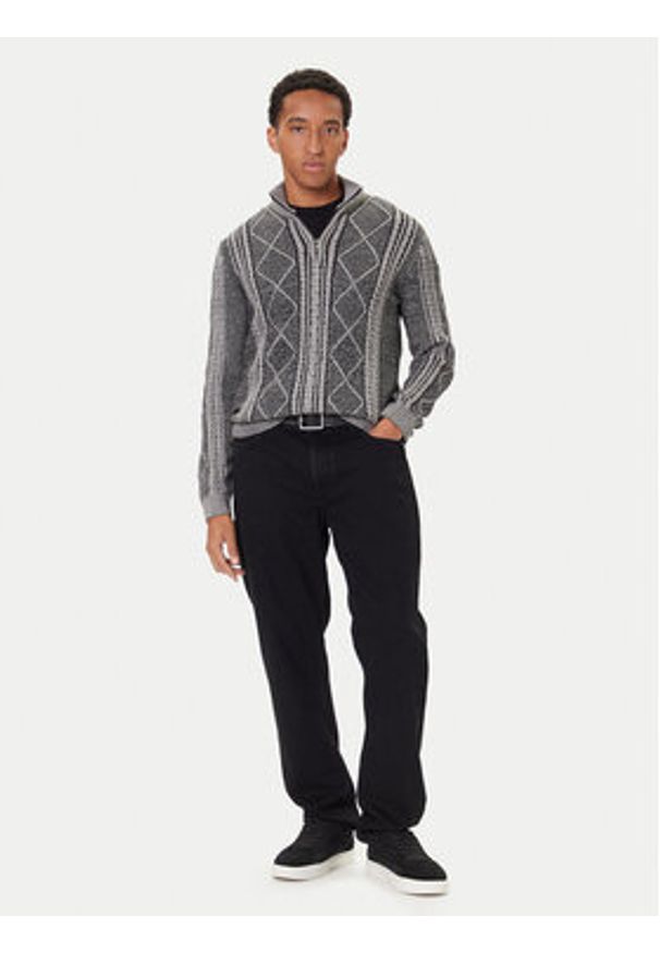 Guess Sweter M5BR44 Z2ZK2 Szary Regular Fit. Kolor: szary. Materiał: syntetyk