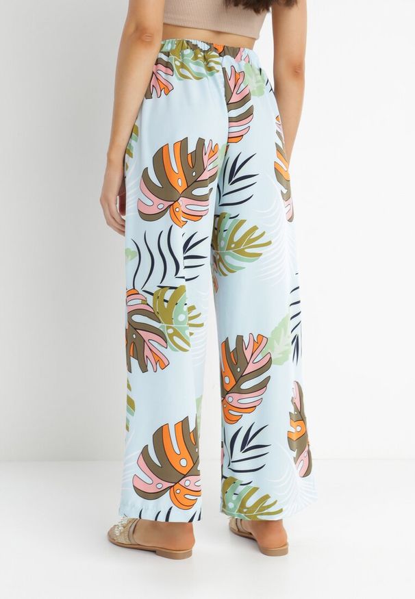 Born2be - Jasnoniebieskie Spodnie Szerokie Penthanie. Stan: podwyższony. Kolor: niebieski. Materiał: tkanina. Długość: długie