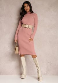 Renee - Różowa Sukienka Dopasowana z Wełną Chapho. Kolor: różowy. Materiał: wełna. Typ sukienki: dopasowane #1