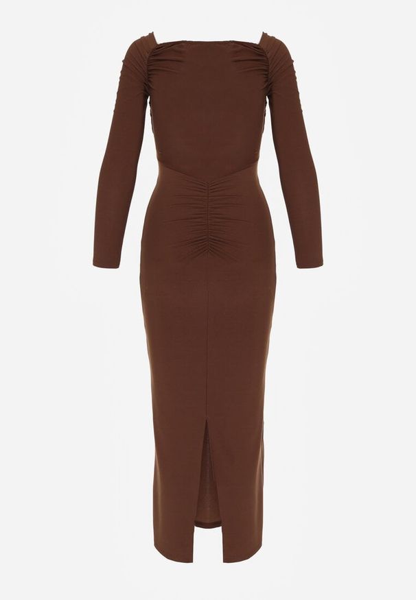Born2be - Brązowa Dopasowana Sukienka z Ozdobnym Marszczeniem Trenem i Rozcięciem Alutria. Okazja: na wesele, na ślub cywilny. Kolor: brązowy. Długość rękawa: długi rękaw. Typ sukienki: dopasowane