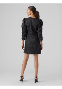 Vero Moda Sukienka koktajlowa Vigo 10298929 Czarny Regular Fit. Kolor: czarny. Materiał: syntetyk. Styl: wizytowy