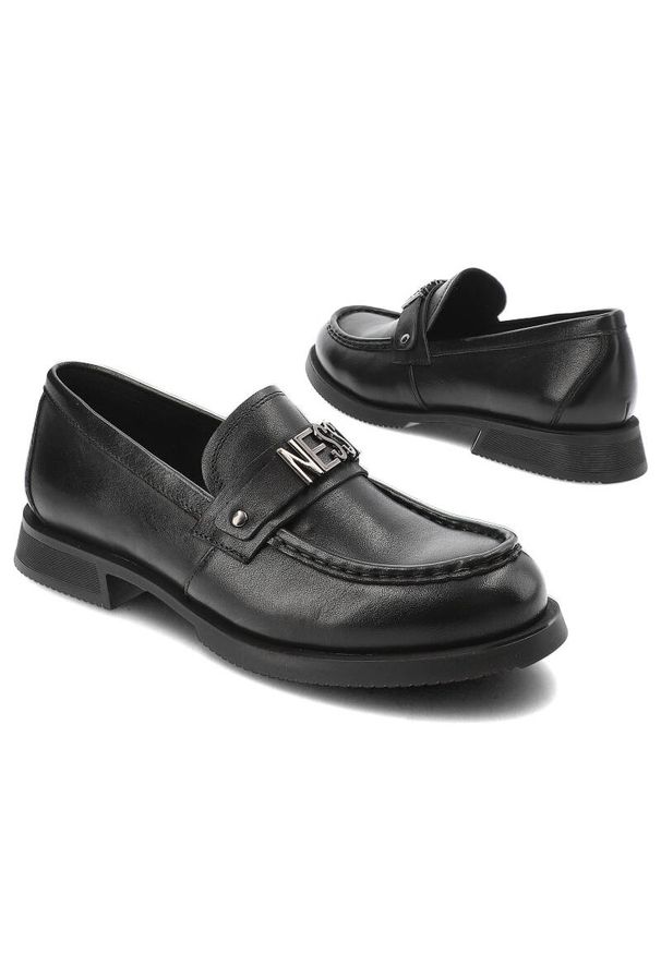 Czarne Półbuty Nessi Stylowe Obuwie Damskie. Kolor: czarny. Materiał: skóra. Styl: elegancki