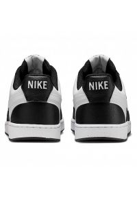 Nike COURT VISION LO NN P Sneakersy męskie. Okazja: na co dzień. Kolor: biały. Materiał: guma, syntetyk, jeans, materiał. Szerokość cholewki: normalna. Sezon: lato. Model: Nike Court #4