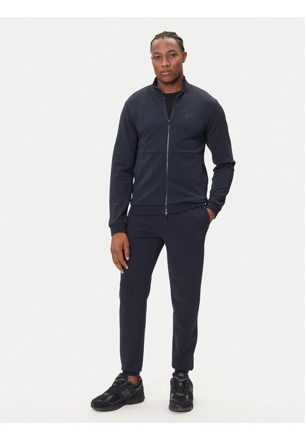 EA7 Emporio Armani Dres 7M000664 AF12501 UB102 Granatowy Regular Fit. Kolor: niebieski. Materiał: syntetyk