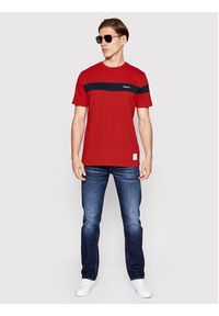 Musto T-Shirt 82158 Czerwony Regular Fit. Kolor: czerwony. Materiał: bawełna