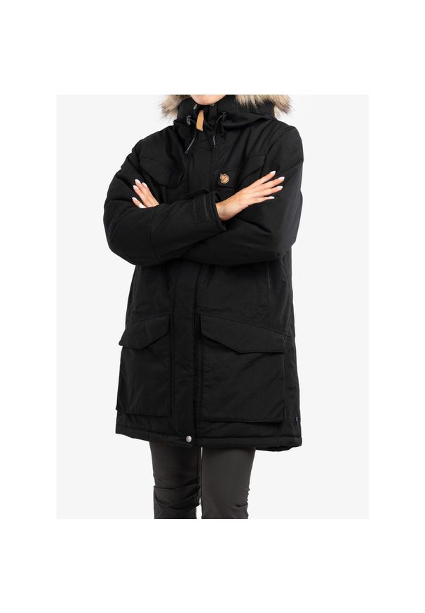 Fjällräven - Płaszcz damski Fjallraven Nuuk Parka. Kolor: czarny. Sezon: zima. Styl: sportowy