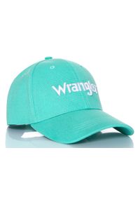 Wrangler - CZAPKA Z DASZKIEM MĘSKA WRANGLER COLOUR CAP SPECTRA GREEN W0M38U5WB. Wzór: napisy. Styl: klasyczny