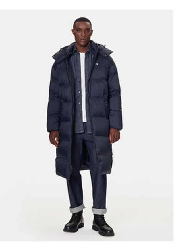 Calvin Klein Jeans Kurtka zimowa LV04RD518G Granatowy Regular Fit. Kolor: niebieski. Materiał: syntetyk. Sezon: zima