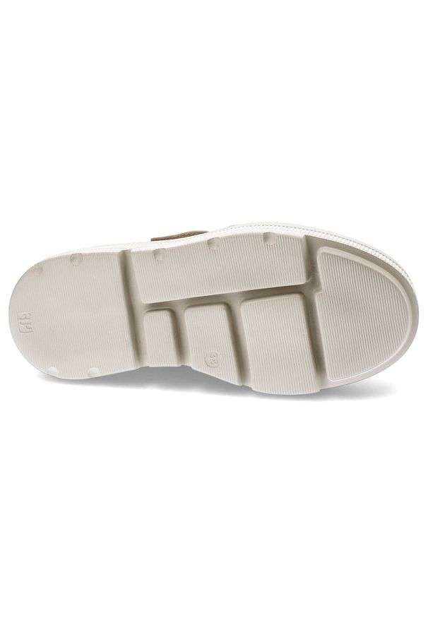 Beżowe Sneakersy Carinii Modne Obuwie Damskie. Okazja: na co dzień. Zapięcie: rzepy. Kolor: beżowy. Materiał: skóra. Szerokość cholewki: normalna. Styl: elegancki, casual