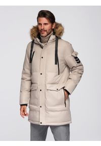 Ombre Clothing - Długa ciepła męska kurtka typu parka z kapturem – beżowa V5 - Rozmiar: XXL. Typ kołnierza: kaptur. Kolor: beżowy. Materiał: tkanina, futro, materiał, syntetyk, poliester. Długość: długie. Wzór: aplikacja, paski, ze splotem. Styl: elegancki
