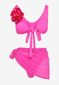 Renee - Różowe Bikini Majtki Figi Biustonosz z Broszką Kwiatu 3D i Siateczkowe Pareo Folissa. Kolor: różowy. Wzór: kwiaty