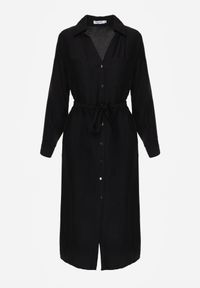 Born2be - Czarna Sukienka Koszulowa z Wiskozą z Wiązanym Paskiem Lustilla. Okazja: na co dzień. Kolor: czarny. Materiał: wiskoza. Typ sukienki: koszulowe. Styl: casual, elegancki, klasyczny #8