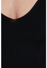Marciano Guess sweter damski kolor czarny lekki. Kolor: czarny. Materiał: dzianina. Długość rękawa: długi rękaw. Długość: długie. Wzór: gładki