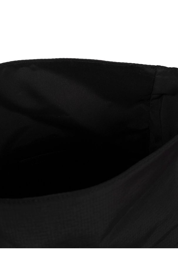 Calvin Klein Plecak "CK Must T+ Roll Top" | K50K510277 BAX | Mężczyzna | Czarny. Kolor: czarny. Materiał: poliester, poliamid. Wzór: napisy. Styl: casual