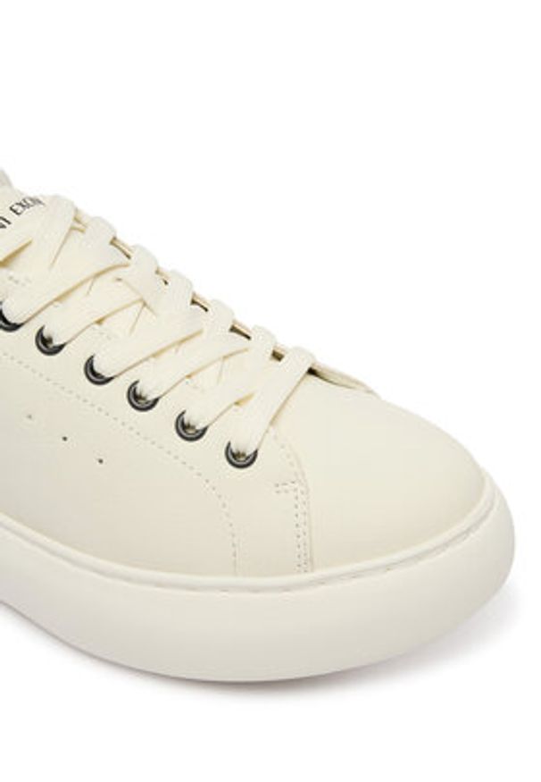 Armani Exchange Sneakersy XW002149 AF19528 MZ728 Biały. Kolor: biały. Materiał: skóra