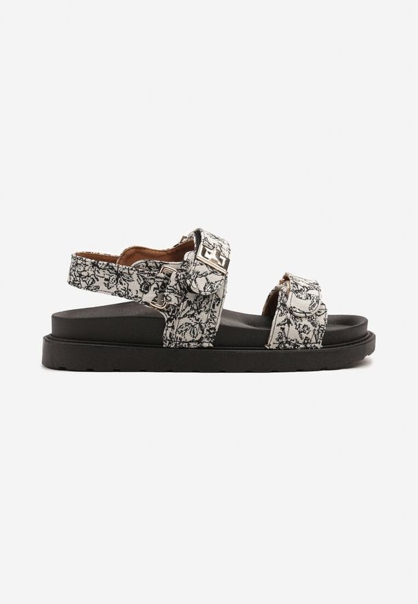 Born2be - Czarne Sandały z Jeansowymi Paskami z Haftem i Rzepami Milmio. Okazja: na co dzień. Zapięcie: rzepy. Kolor: czarny. Materiał: jeans. Wzór: haft. Styl: klasyczny, elegancki, casual