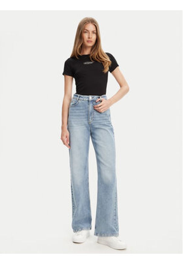 Guess Jeans T-Shirt W5YP37 KA0H1 Czarny Slim Fit. Kolor: czarny. Materiał: bawełna