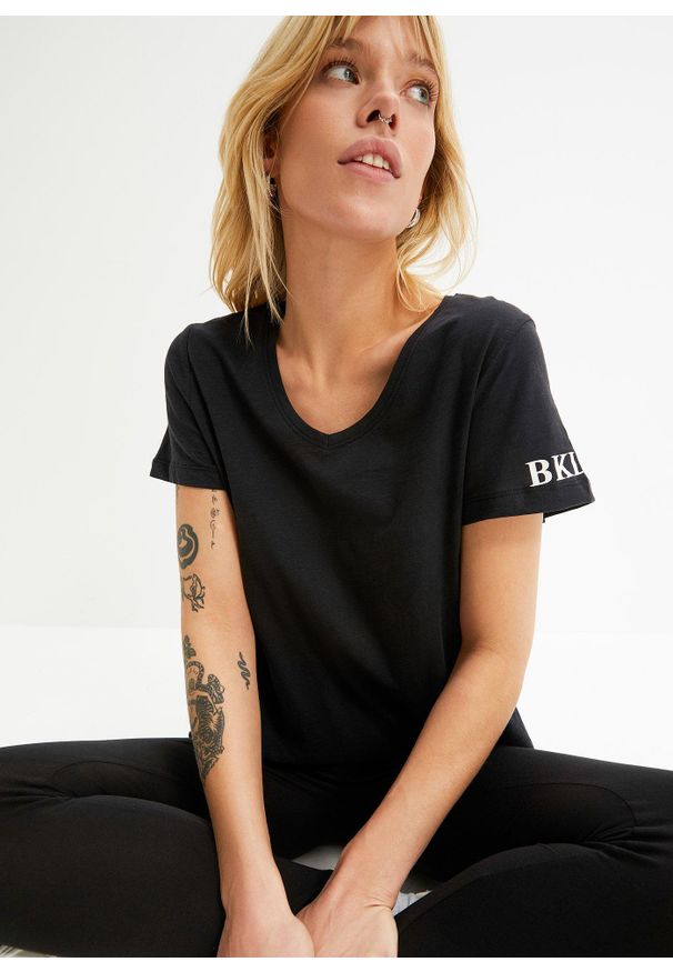 bonprix - T-shirt z czystej bawełny. Kolor: czarny. Materiał: bawełna. Wzór: nadruk
