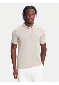 Guess Polo Z5YP02 K9WF1 Beżowy Regular Fit. Typ kołnierza: polo. Kolor: beżowy. Materiał: bawełna