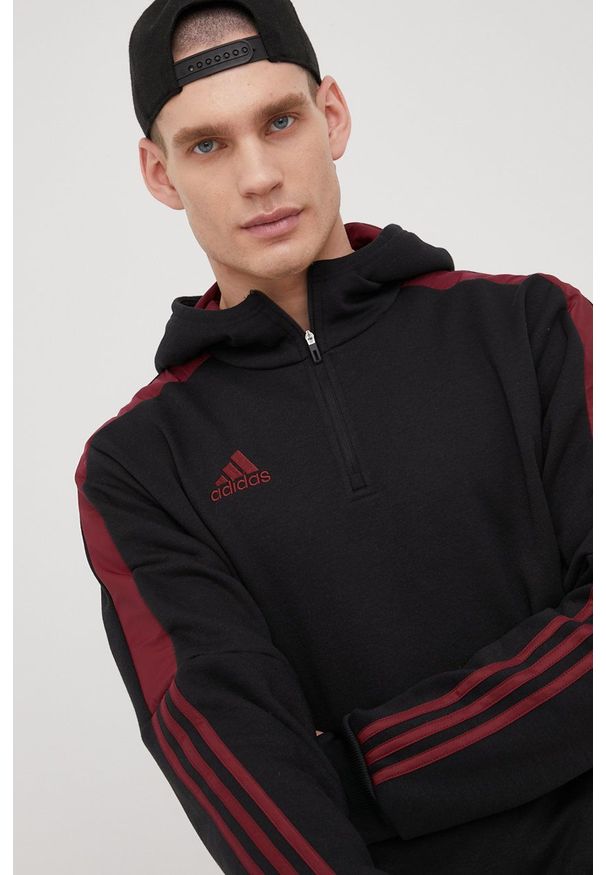 adidas Performance bluza H60016 męska kolor czarny z kapturem wzorzysta. Typ kołnierza: kaptur. Kolor: czarny. Materiał: poliester, materiał, tkanina. Długość: krótkie