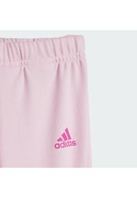 Adidas - Zestaw Essentials Colorblock Jogger Kids. Kolor: wielokolorowy, różowy, biały. Materiał: dresówka