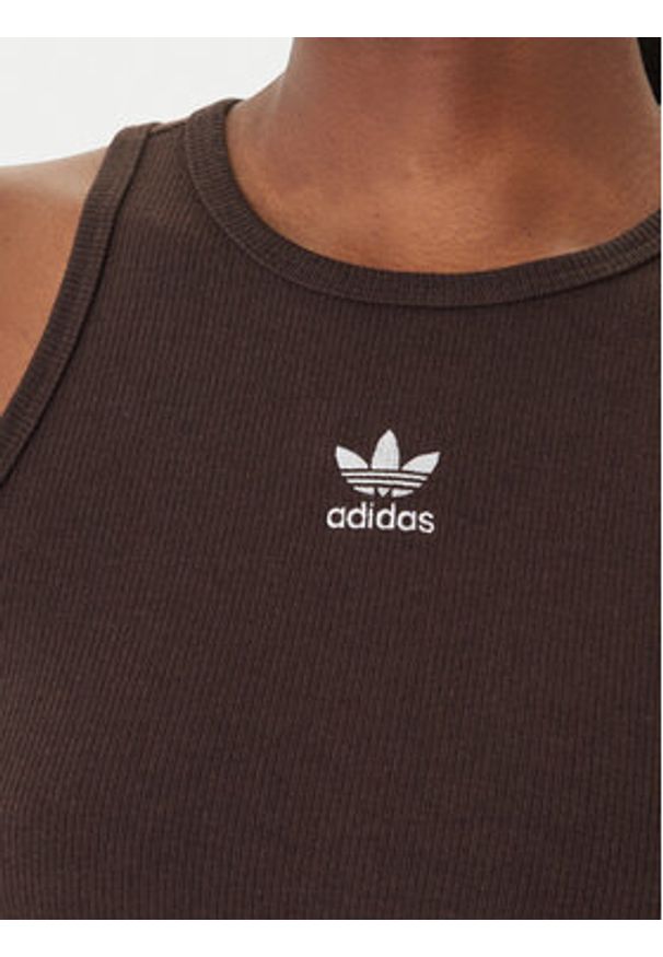 Adidas - adidas Top Essentials KD3821 Brązowy Slim Fit. Kolor: brązowy. Materiał: bawełna