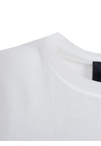 John Richmond T-Shirt "Ciapri" | RWA20385TS | Ciapri | Kobieta | Biały. Okazja: na co dzień. Kolor: biały. Materiał: bawełna. Długość rękawa: krótki rękaw. Długość: krótkie. Wzór: nadruk, aplikacja. Styl: casual #6