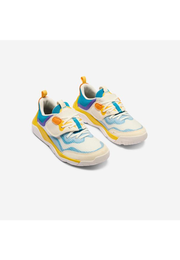 Buty sportowe dla dzieci Decathlon Playful City. Kolor: biały, wielokolorowy, niebieski. Materiał: materiał, nylon. Szerokość cholewki: normalna