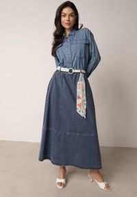 Born2be - Granatowa Rozkloszowana Spódnica Jeansowa z Bawełny z Paskiem z Apaszką Ipharianne. Okazja: na co dzień, do pracy, na spotkanie biznesowe. Kolor: niebieski. Materiał: jeans, bawełna. Styl: klasyczny, casual, biznesowy #1