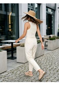 Sinsay - Koszulka w stylu basic z prążkowanej dzianiny - kremowy. Kolor: kremowy. Materiał: prążkowany, dzianina #1