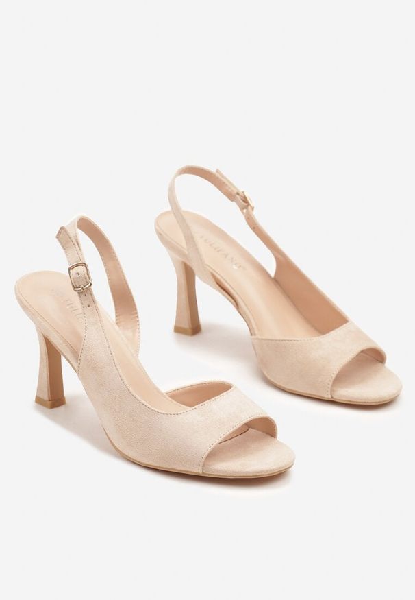 Born2be - Beżowe Sandały na Szpilce z Paskiem z Klamerką Nonamira. Okazja: na co dzień, na imprezę. Nosek buta: otwarty. Zapięcie: pasek. Kolor: beżowy. Materiał: jeans. Obcas: na szpilce. Styl: klasyczny, casual, elegancki. Wysokość obcasa: średni