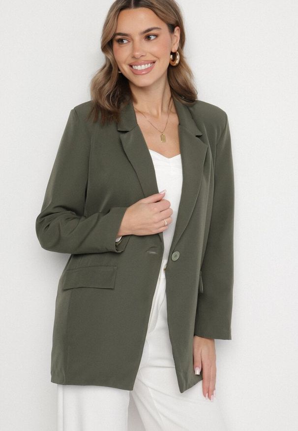 Born2be - Ciemnozielona Jednorzędowa Marynarka o Pudełkowym Kroju Selluria. Okazja: na co dzień. Kolor: zielony. Materiał: jeans. Sezon: jesień, wiosna. Styl: elegancki, casual