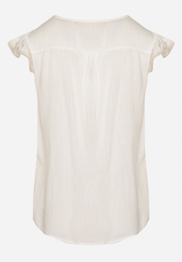 Born2be - Biała Bawełniana Bluzka z Haftowanym Wzorem Saviolae. Okazja: na co dzień, na spacer. Kolor: biały. Materiał: bawełna. Wzór: haft. Styl: klasyczny, casual, elegancki