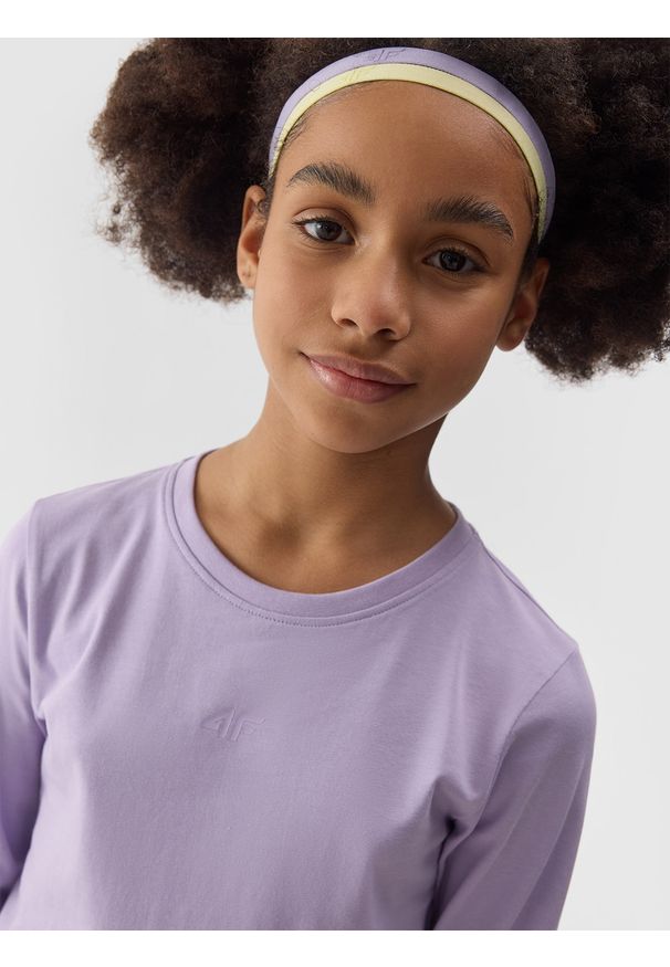 4f - Longsleeve regular gładki dziewczęcy - fioletowy. Okazja: na co dzień. Kolor: fioletowy. Materiał: bawełna, dzianina, jersey. Długość rękawa: długi rękaw. Długość: długie. Wzór: gładki. Sezon: lato. Styl: casual, sportowy