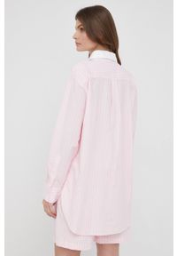 TOMMY HILFIGER - Tommy Hilfiger koszula bawełniana damska kolor różowy relaxed z kołnierzykiem klasycznym. Typ kołnierza: kołnierzyk klasyczny. Kolor: różowy. Materiał: bawełna. Długość rękawa: długi rękaw. Długość: długie. Wzór: aplikacja. Styl: klasyczny #3