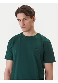 TOMMY HILFIGER - Tommy Hilfiger T-Shirt Ess Seasonal MW0MW39995 Zielony Regular Fit. Kolor: zielony. Materiał: bawełna #3