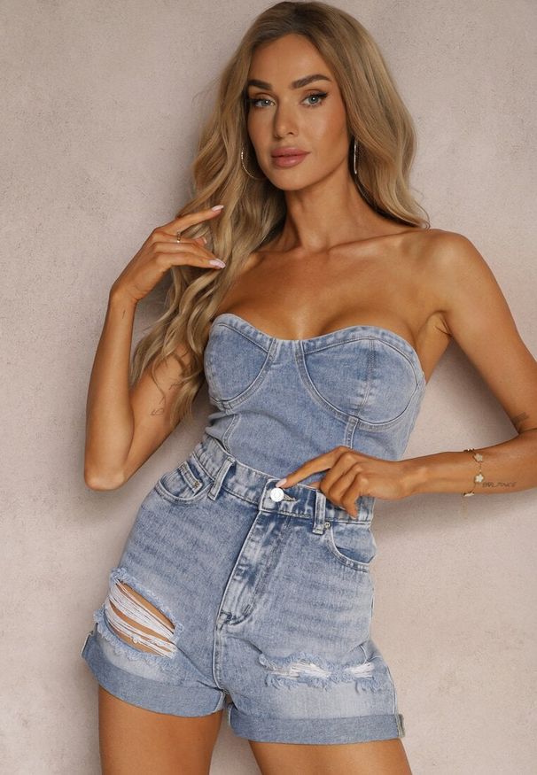 Renee - Niebieskie Jeansowe Szorty z Bawełny High Waist z Dziurami Quolia. Okazja: na co dzień. Stan: podwyższony. Kolor: niebieski. Materiał: bawełna, jeans. Styl: casual, elegancki