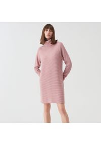 Sinsay - Długi sweter oversize z golfem - Różowy. Typ kołnierza: golf. Kolor: różowy. Długość: długie #1