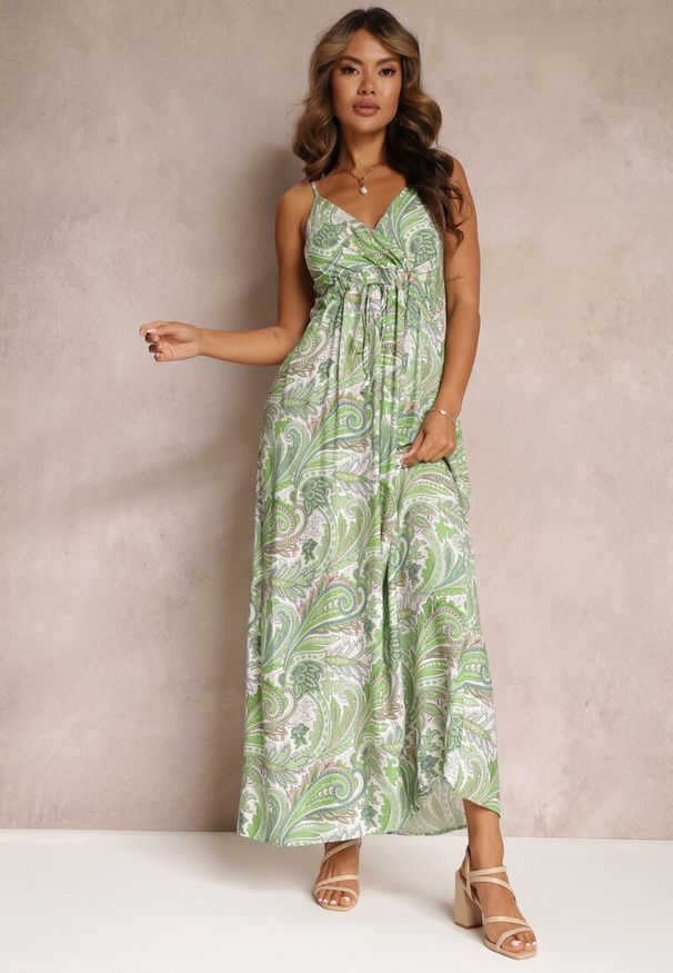 Renee - Zielona Rozkloszowana Sukienka z Wiskozy w Fantazyjny Print Eirlina. Kolor: zielony. Materiał: wiskoza. Długość rękawa: na ramiączkach. Wzór: nadruk. Sezon: lato. Typ sukienki: kopertowe