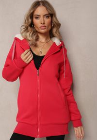 Renee - Czerwona Bluza ze Sztucznym Futerkiem i Kapturem oraz Kieszeniami Creactia. Kolor: czerwony. Materiał: futro #4