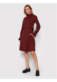 Victoria Victoria Beckham Sukienka codzienna 2321WDR002967A Bordowy Regular Fit. Okazja: na co dzień. Kolor: czerwony. Materiał: syntetyk. Typ sukienki: proste. Styl: casual #2