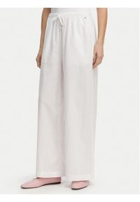 TOMMY HILFIGER - Tommy Hilfiger Spodnie materiałowe UW0UW06431 Biały. Kolor: biały. Materiał: bawełna #1