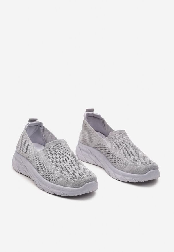 Born2be - Szare Wsuwane Klasyczne Buty Sportowe na Płaskiej Podeszwie Zelemia. Okazja: na co dzień. Zapięcie: bez zapięcia. Kolor: szary. Materiał: jeans. Obcas: na płaskiej podeszwie