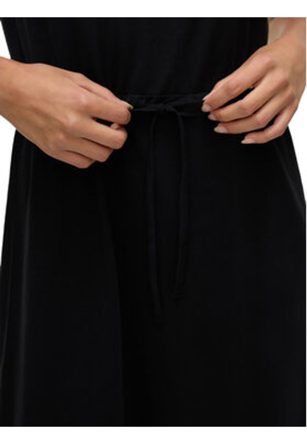 Vero Moda Sukienka codzienna Luna 10325626 Czarny Regular Fit. Okazja: na co dzień. Kolor: czarny. Materiał: syntetyk. Typ sukienki: proste. Styl: casual