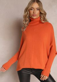 Renee - Pomarańczowy Golf z Rękawem Nietoperz Elsinne. Typ kołnierza: golf. Kolor: pomarańczowy. Długość rękawa: długi rękaw. Długość: długie #4