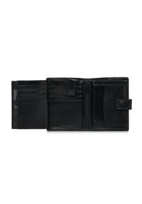 Ochnik - Czarny lakierowany skórzany portfel męski. Kolor: czarny. Materiał: skóra